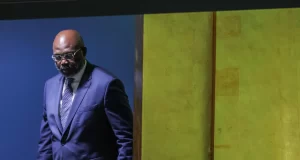 Présidentielle au Liberia: George Weah concède sa défaite face à Joseph Boakai