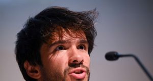 Affaire Juan Branco- Un hébergeur de l’avocat français arrêté