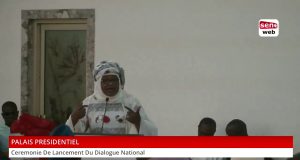 Aïda Mbodji fait rire la salle en racontant le jour où Macky lui a…