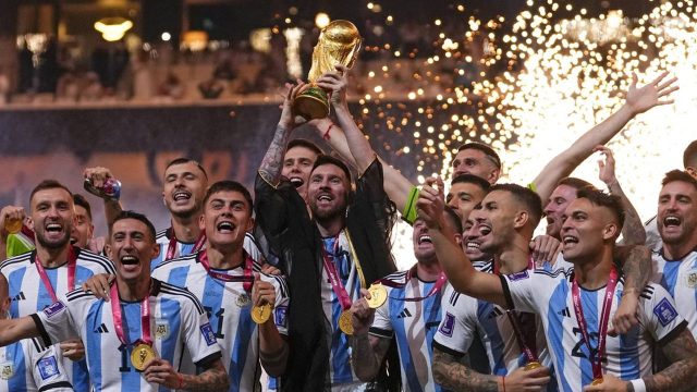 argentine-un-jour-ferie-decrete-pour-feter-messi-et-ses-coequipiers