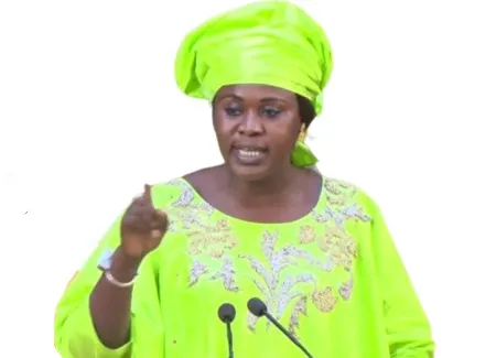 assemblee-nationale-amy-ndiaye-signe-son-retour-et-repond-a-ses-detracteurs