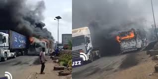 attaque-mortelle-contre-un-bus-a-yarakh-lidentite-des-5-blesses-devoilee