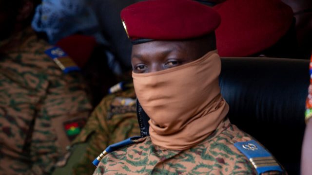 burkina-faso-des-journalistes-et-defenseurs-des-droits-requisitionnes-pour-defendre-la-patrie