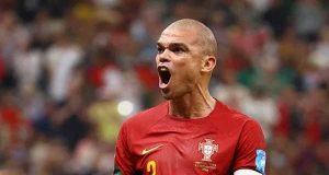 Buteur à 39 ans : Pepe détrône un record de Roger Milla