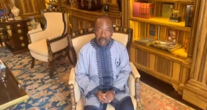 🔴 Coup d’État en cours au Gabon : Ali Bongo s’exprime dans un message vidéo