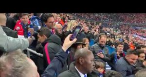 Incroyable!!!!, Neymar frappe un supporter Rennais ! Rennes vs PSG