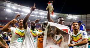 L’hommage des Lions à Pape Bouba Diop