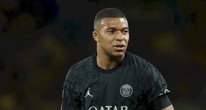 Ligue 1 : vainqueur frileux de Brest, le PSG revient à un point du leader Nice
