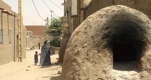 Mali: les jihadistes du Jnim allègent le blocus de Tombouctou