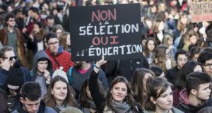 Manifestations pour l’ouverture des universités : Plusieurs étudiants arrêtés | Walfnet
