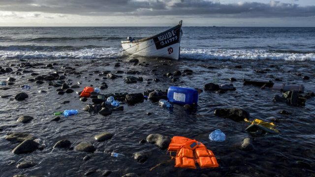 mediterranee-treize-migrants-retrouves-morts-apres-leur-naufrage-au-large-du-maroc