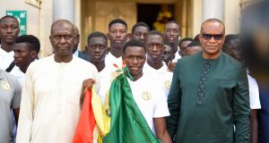 Mondial U17 : Amara Diouf et ses coéquipiers ont reçu le drapeau national