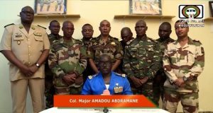Niger: des militaires affirment avoir renversé le président, l’état-major des armées annonce «souscrire à la déclaration» des putschistes
