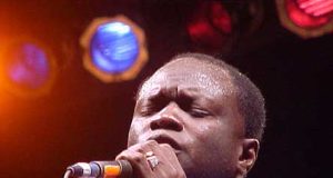 Omar Péne une Vie en Musique- Regardez