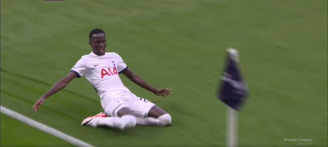 pape-matar-sarr-mene-tottenham-a-la-victoire-avec-un-but-somptueux