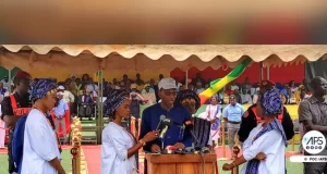 Pr Moussa Baldé exhorte des diplômés à contribuer à la construction »d’un Sénégal plus fort »