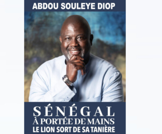 presentation-du-livre-senegal-a-portee-de-mains-le-lion-sort-de-sa-taniere-un-diagnostic-de-la-trajectoire-de-developpement-sans-parti-pris