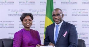 Revivez l’intégralité de la passation de service entre le nouveau ministre de l’économie du plan Doudou Ka et Oulimata Sarr