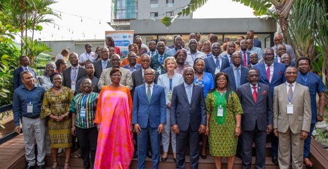 symposium-sur-les-nouveau-nes-petits-et-vulnerables-le-senegal-cherche-des-solutions