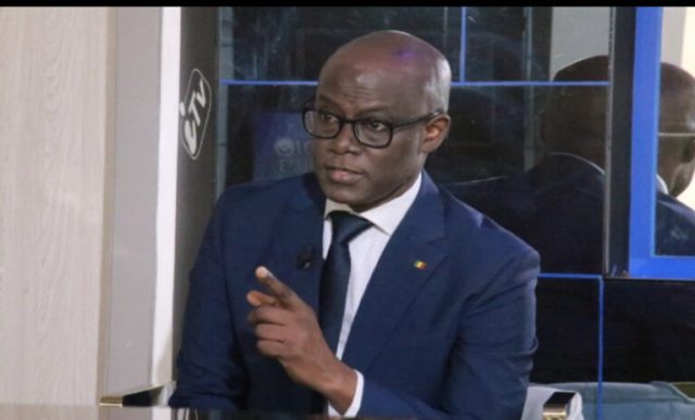 tournee-dans-le-saloum-thierno-alassane-sall-sonne-la-remobilisation-des-troupes