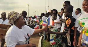 Gabon: première visite de Patience Dabany à son fils Ali Bongo depuis le coup d’État