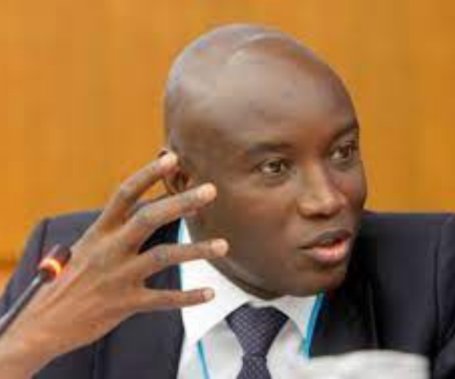 ALY-NGOUILLE-NDIAYE-MAIRE.png