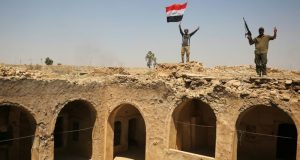 Syrie: dix combattants affiliés à l’Iran tués ce samedi et 30 autres blessés dans des frappes «probablement américaines» qui ont visé des sites dans l’est (OSDH)