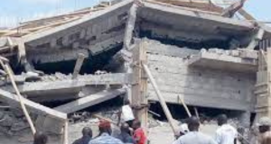 Sinistre à Khar Yalla : un effondrement d’un bâtiment en cours de réhabilitation fait 11 victimes dont un corps sans vie et 4 autres personnes non encore trouvées