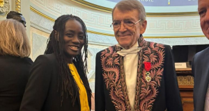 Pr Maïmouna NDOUR MBAYE intègre l’Académie française de Médecin