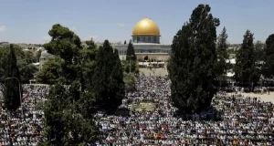 Ramadan: la limitation de l’accès à l’esplanade des Mosquées échauffe la classe politique israélienne