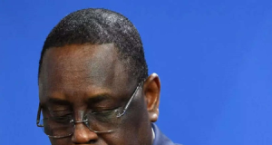 Report de la présidentielle : la communauté internationale lâche Macky