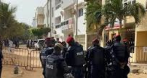 Report de la présidentielle 2024 : Dakar sous haute surveillance policière