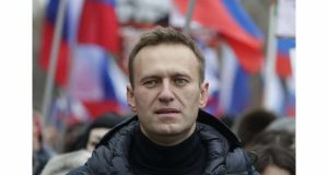 Mort d’Alexei Navalny: les enquêteurs examineront son corps pendant au moins «14 jours»