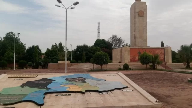 1440px-Place_de_la_nation_Ouagadougou.webp.webp