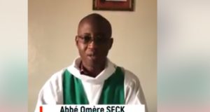 Temps de carême – marche vers pâques : Abbé Omer Seck enseigne la prière aux fidèles