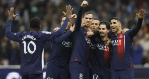 Ligue 1 : en infériorité numérique, le PSG s’impose au Vélodrome contre l’OM