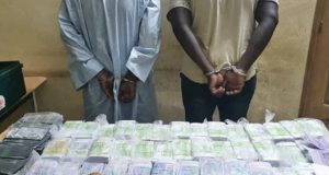Sénoba : la Douane effectue une saisie de billets noirs d’une contrevaleur de 3 447 000 000 FCFA