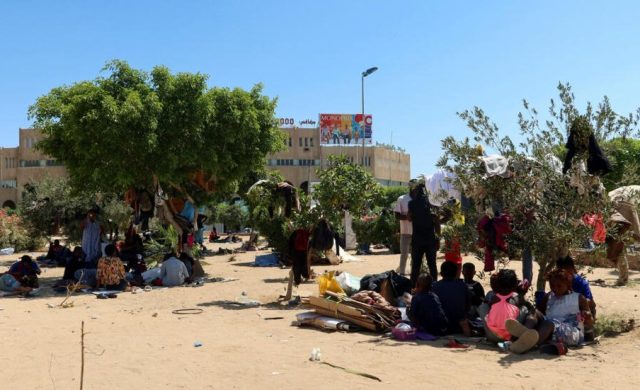 TUNISIA-MIGRANTS-CRISIS-905x551