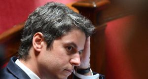 Législatives : le Premier ministre remettra sa démission à Macron lundi matin