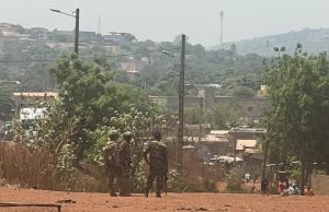 Mali: les jihadistes attaquent des cars et des infrastructures électriques, l’armée poursuit ses opérations