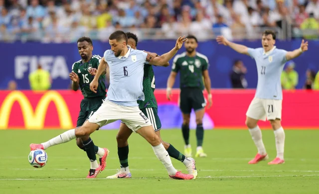 Arabie saoudite accroche l’Uruguay