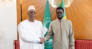 Macky Sall suite à son entretien avec Diomaye Faye : « Nous avons eu un entretien convivial et constructif »