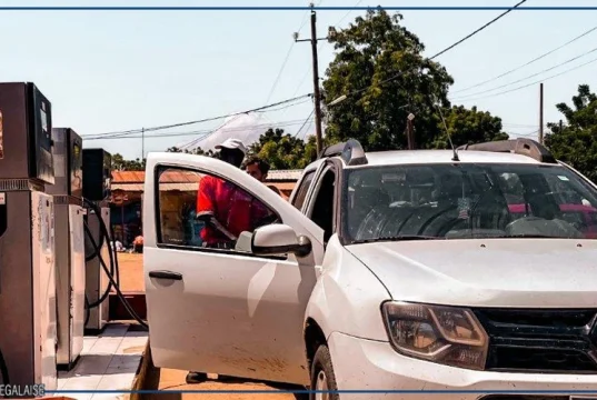Hydrocarbures : un spécialiste s’étonne du fait que le Sénégal n’ait pas répercuté la forte hausse des prix sur ses tarifs domestiques