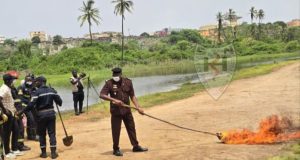 Guédiawaye : 15 tonnes de produits périmés d’une valeur de 22 millions de FCFA détruites