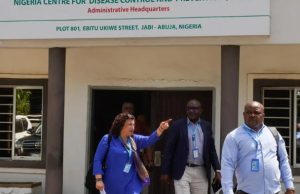 Ebola au Nigeria: une course contre-la-montre pour identifier les contacts du premier cas détecté